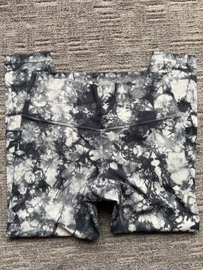 Lululemon Wunder Under High-Rise Tights in a Dual Shibori tie-dye print